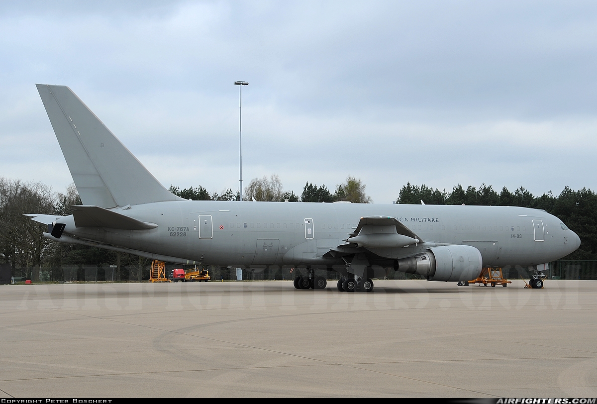 Italy - Air Force Boeing KC-767A (767-2EY/ER) MM62228 at Eindhoven (- Welschap) (EIN / EHEH), Netherlands