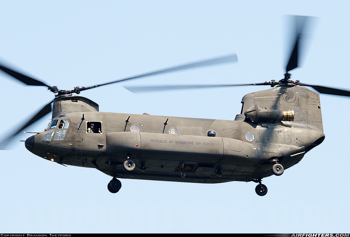 Singapore - Air Force Boeing Vertol CH-47D Chinook 88186 at College Station - Easterwood Field (CLL / KCLL), USA