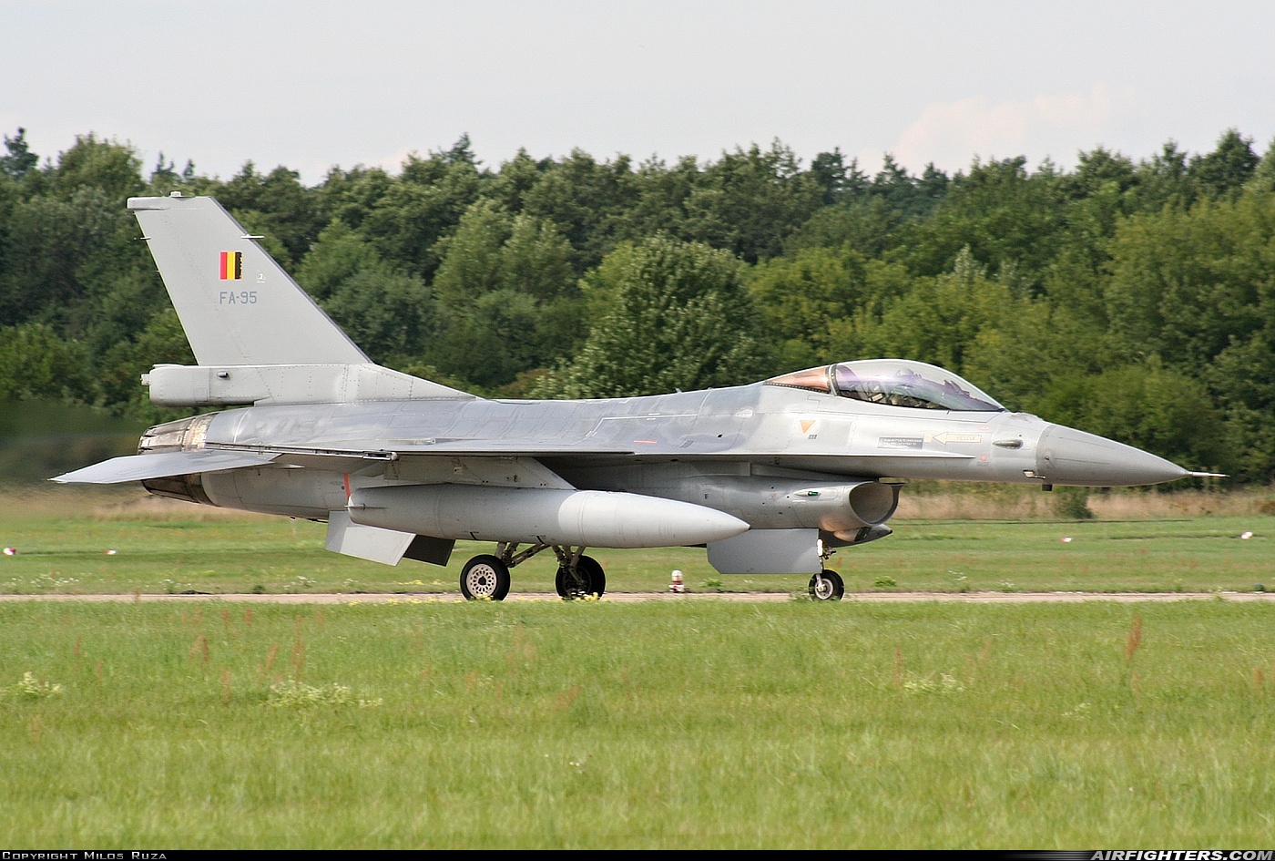 Belgium - Air Force General Dynamics F-16AM Fighting Falcon FA-95 at Pardubice (PED / LKPD), Czech Republic