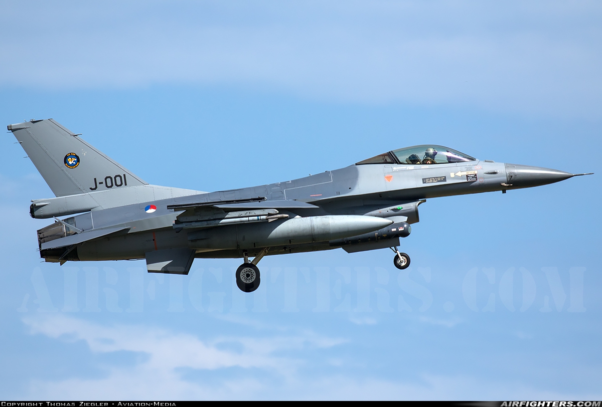 Netherlands - Air Force General Dynamics F-16AM Fighting Falcon J-001 at Landivisiau (LDV / LFRJ), France