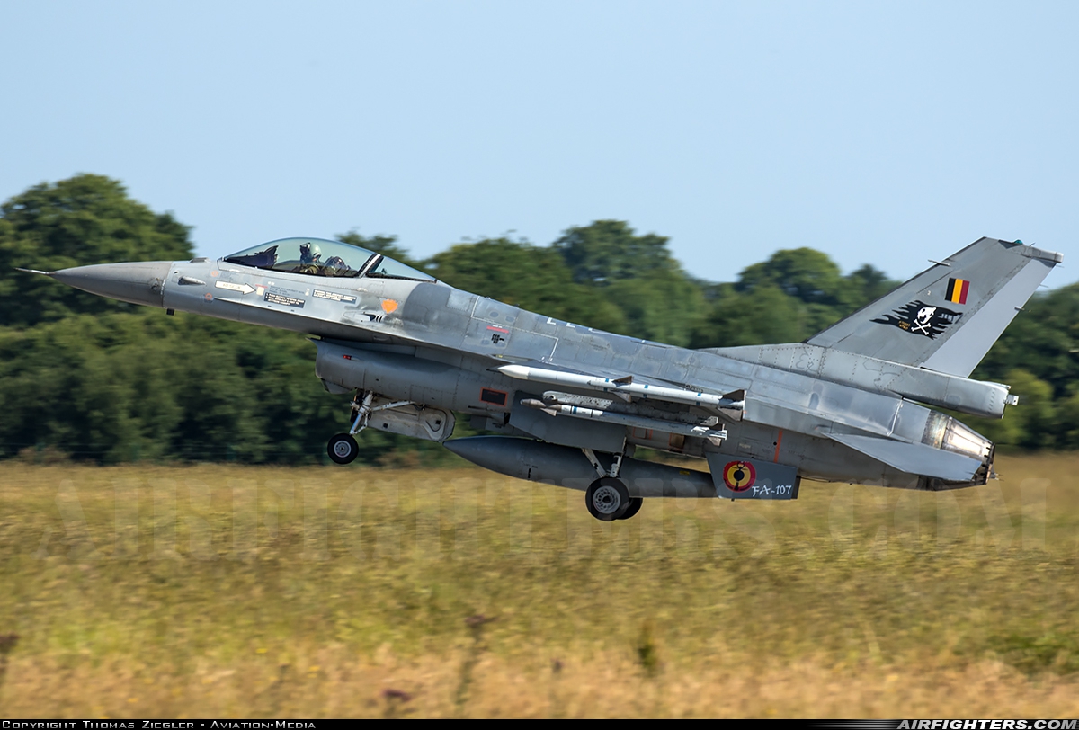 Belgium - Air Force General Dynamics F-16AM Fighting Falcon FA-107 at Landivisiau (LDV / LFRJ), France