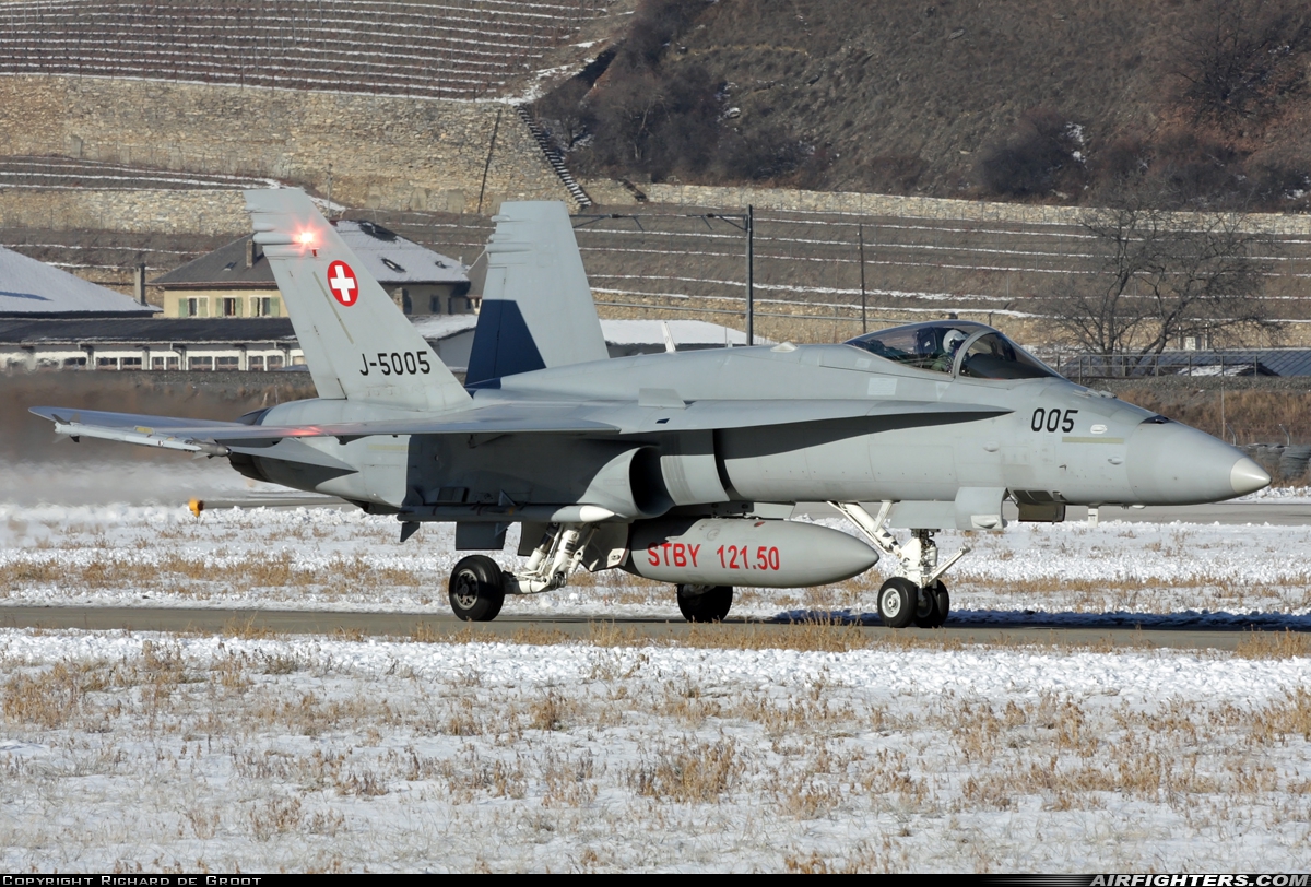 Switzerland - Air Force McDonnell Douglas F/A-18C Hornet J-5005 at Sion (- Sitten) (SIR / LSGS / LSMS), Switzerland