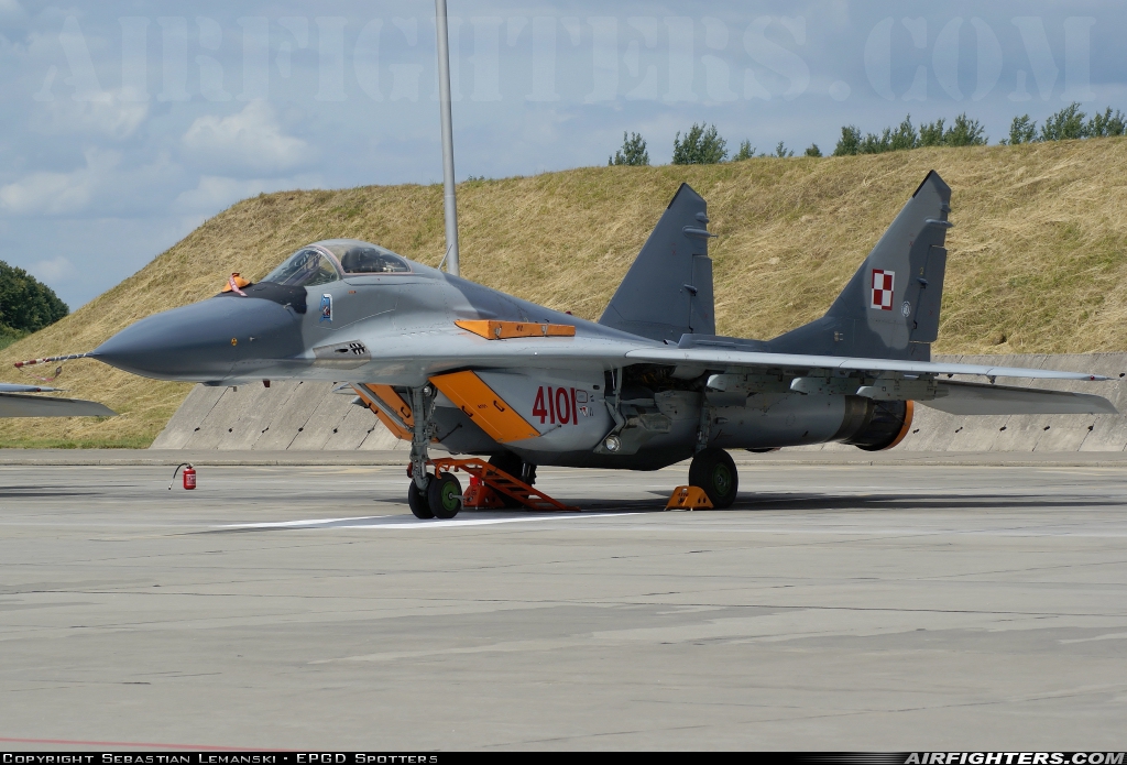 Poland - Air Force Mikoyan-Gurevich MiG-29G (9.12A) 4101 at Malbork (EPMB), Poland