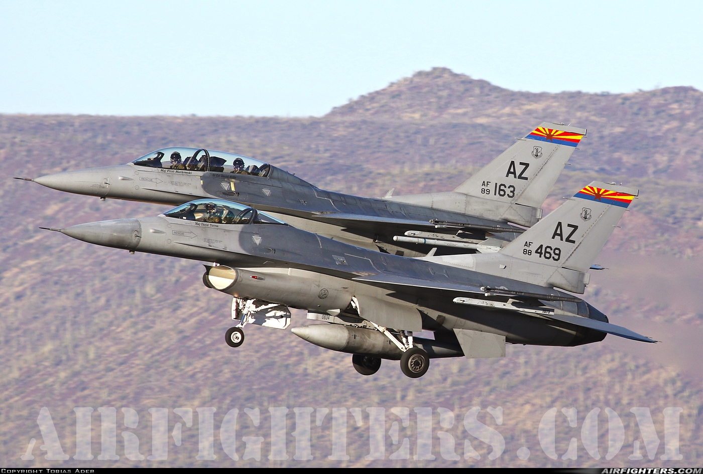 USA - Air Force General Dynamics F-16C Fighting Falcon 88-0469 at Tucson - Int. (TUS / KTUS), USA