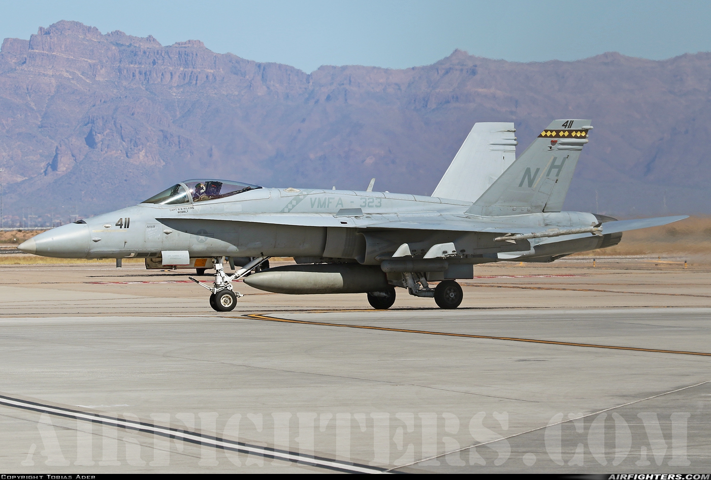 USA - Navy McDonnell Douglas F/A-18C Hornet 164701 at Phoenix (Chandler) - Williams Gateway (AFB) (CHD / IWA / KIWA), USA