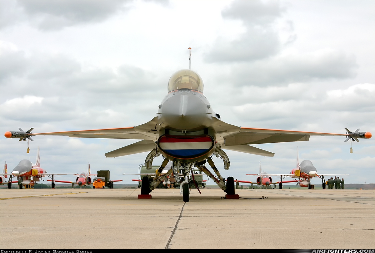 Netherlands - Air Force General Dynamics F-16AM Fighting Falcon J-055 at Salamanca (- Matacan) (SLM / LESA), Spain