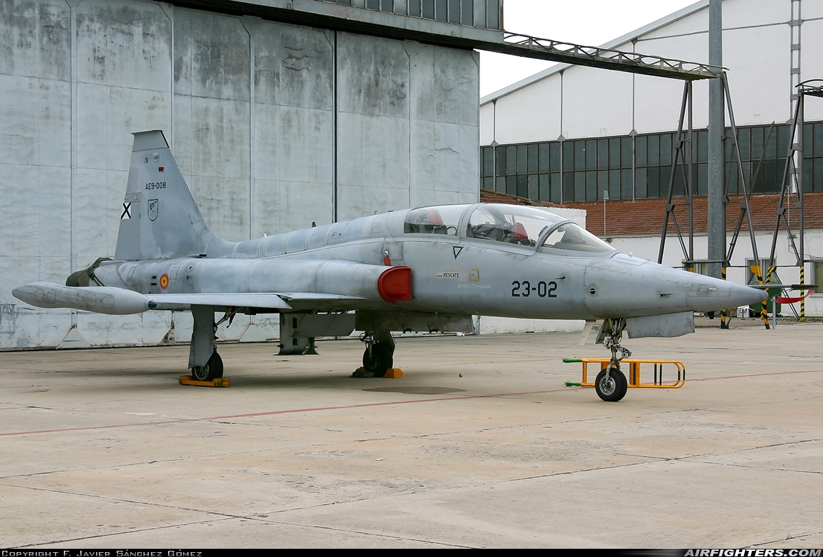 Spain - Air Force Northrop SF-5M Freedom Fighter AE.9-008 at Salamanca (- Matacan) (SLM / LESA), Spain