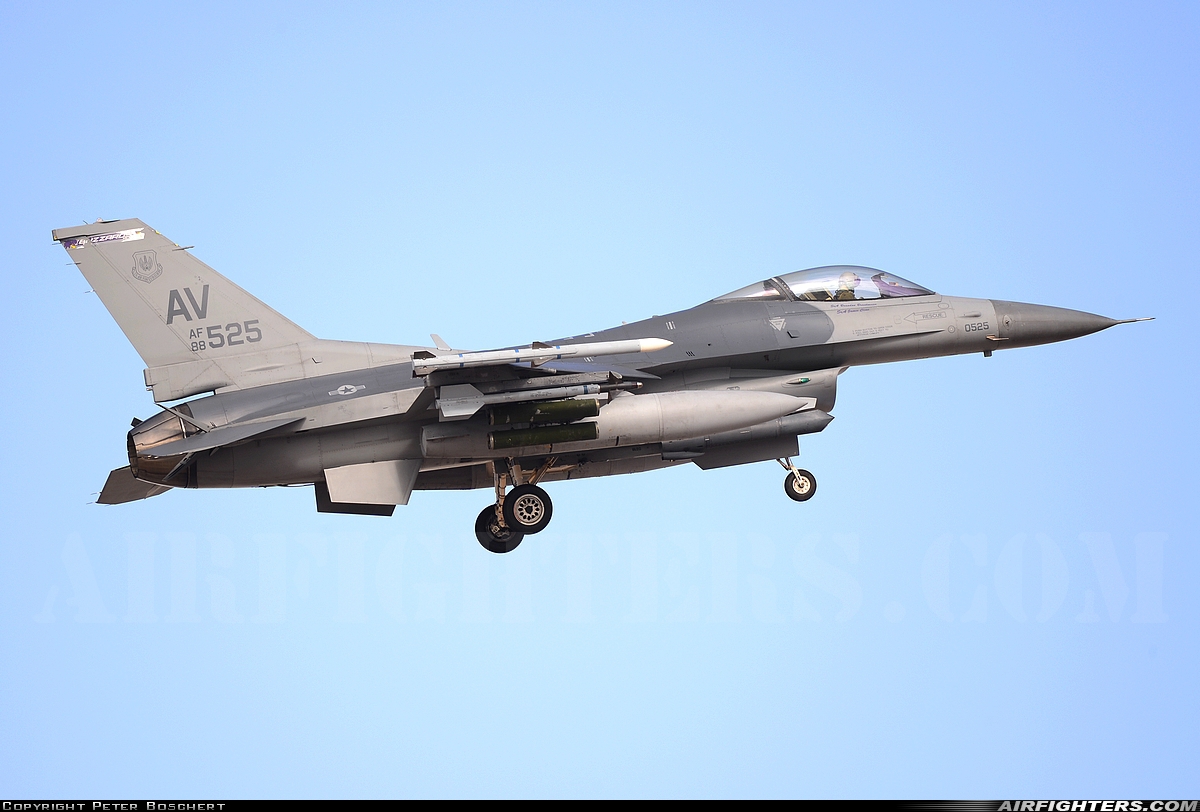USA - Air Force General Dynamics F-16C Fighting Falcon 88-0525 at Las Vegas - Nellis AFB (LSV / KLSV), USA