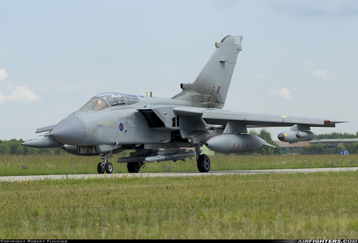 UK - Air Force Panavia Tornado GR4 ZA553 at Lechfeld (ETSL), Germany