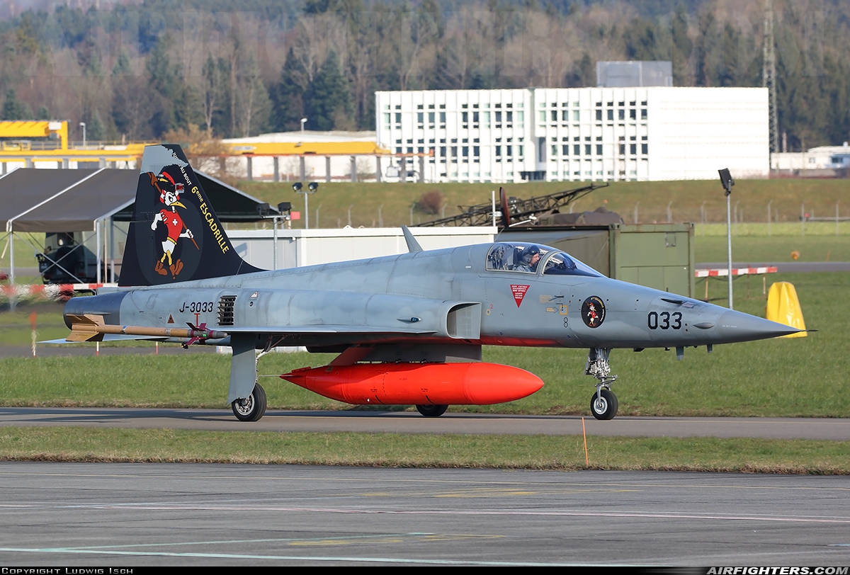 Switzerland - Air Force Northrop F-5E Tiger II J-3033 at Emmen (EML / LSME), Switzerland