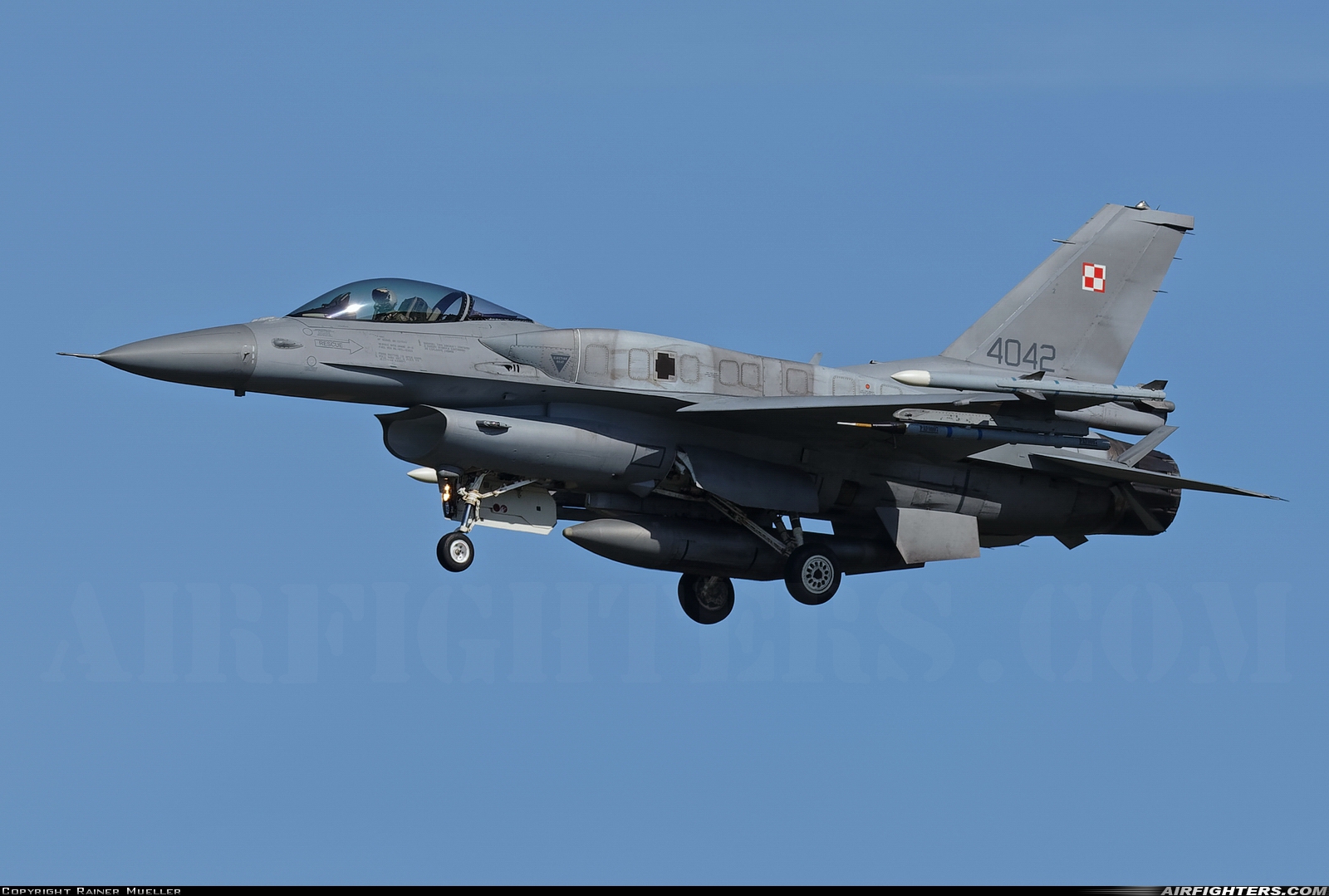 Poland - Air Force General Dynamics F-16C Fighting Falcon 4042 at Leeuwarden (LWR / EHLW), Netherlands