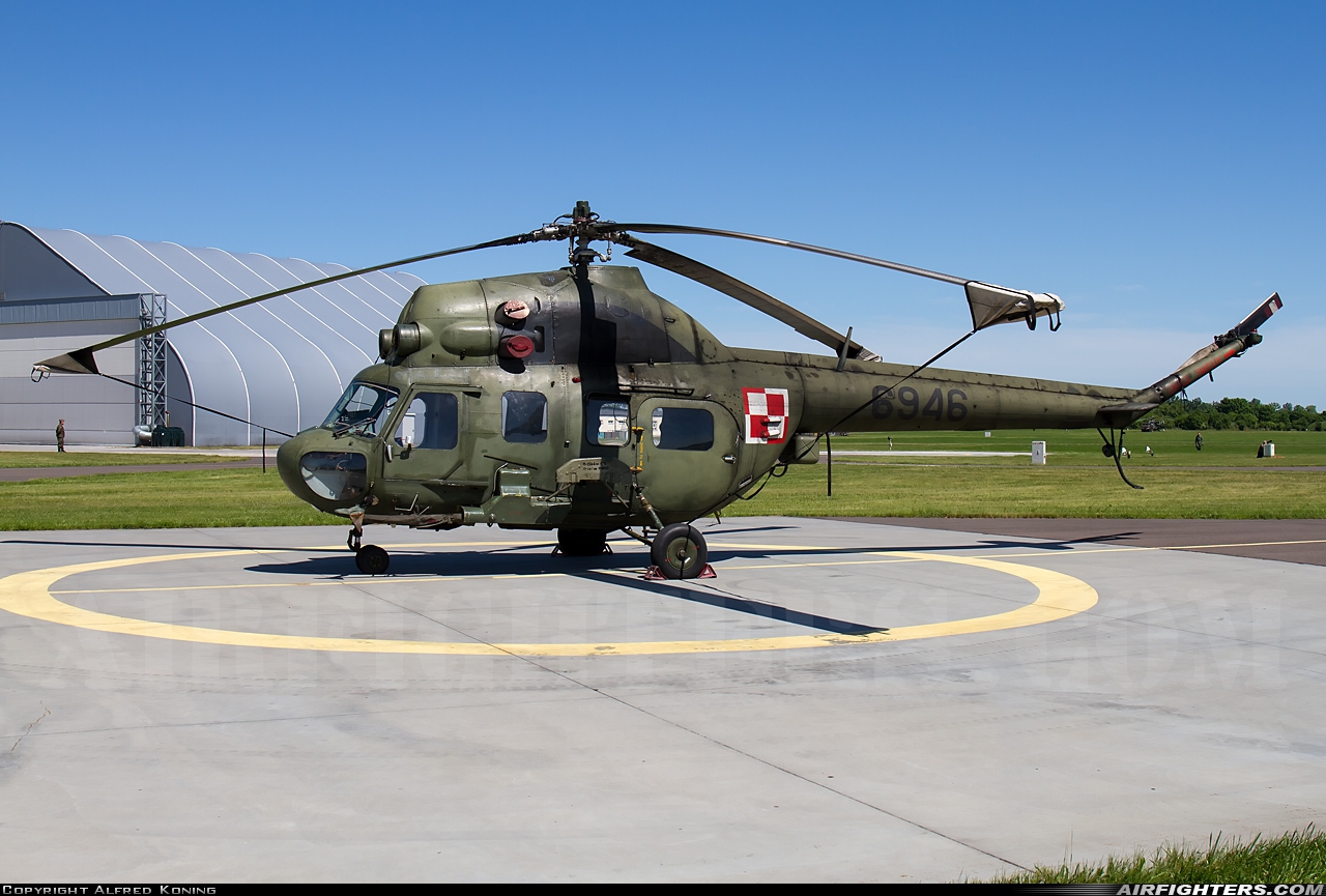 Poland - Army Mil Mi-2URP-G 6946 at Inowroclaw (- Latkowo) (EPIN / EPIR), Poland