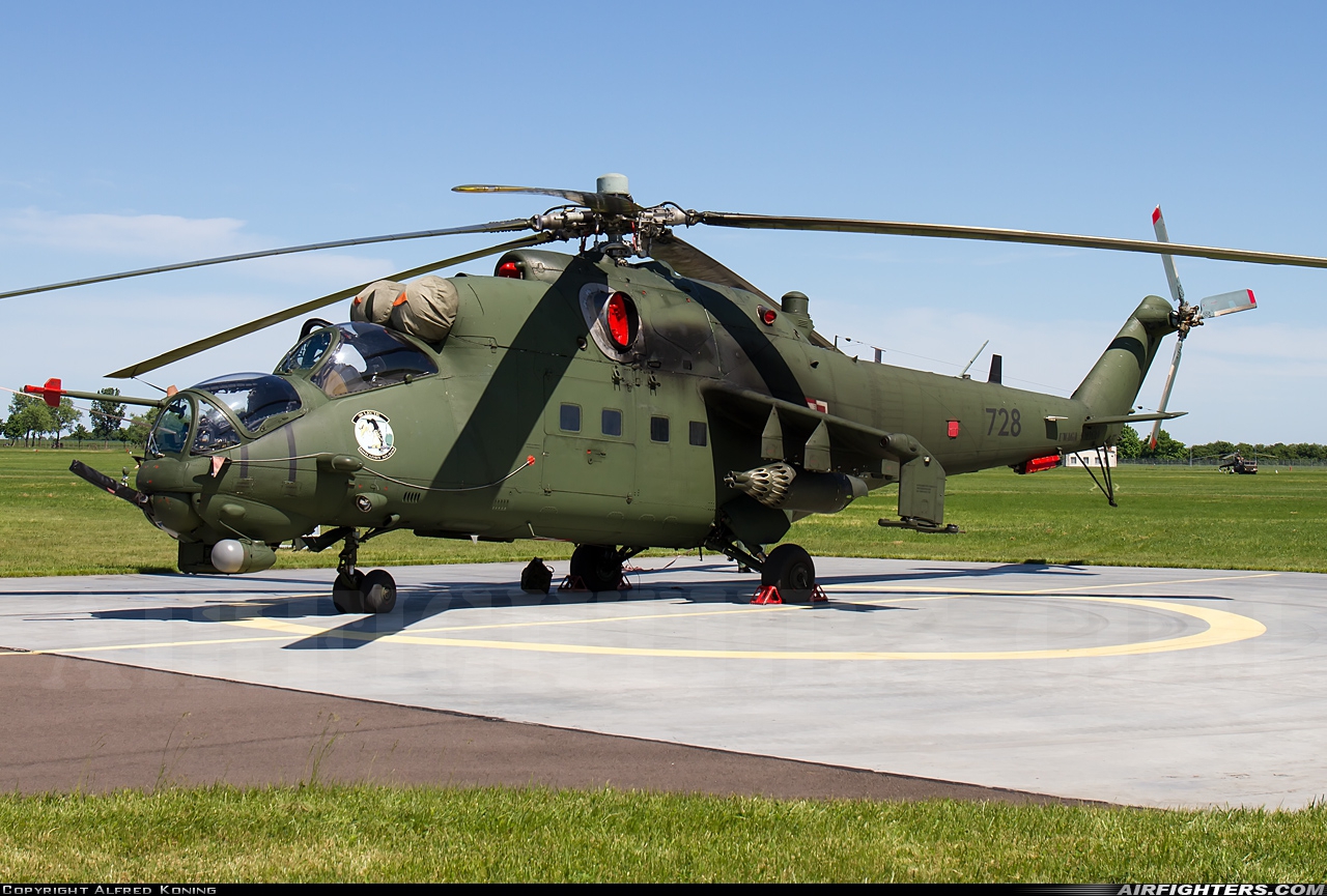Poland - Army Mil Mi-24W 728 at Inowroclaw (- Latkowo) (EPIN / EPIR), Poland
