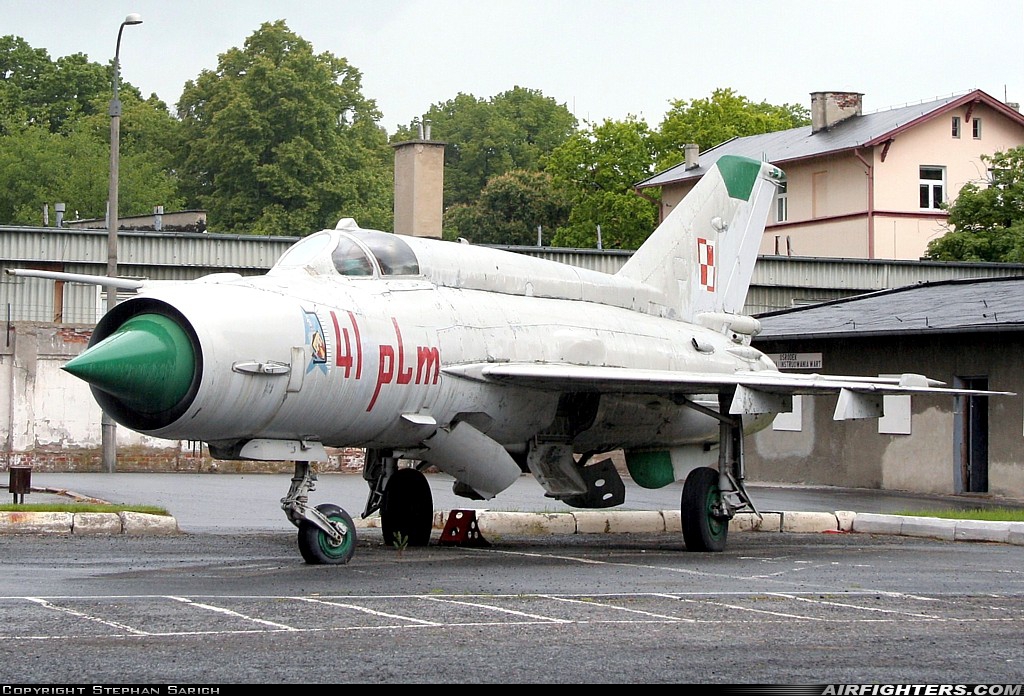 Poland - Air Force Mikoyan-Gurevich MiG-21MF 9106 at Malbork (EPMB), Poland