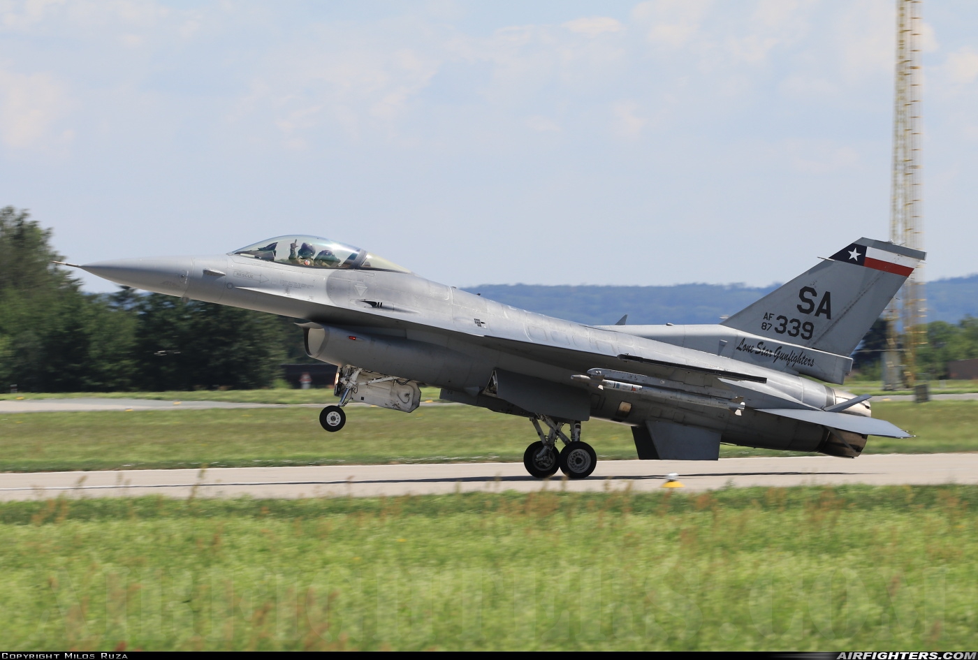 USA - Air Force General Dynamics F-16C Fighting Falcon 87-0339 at Caslav (LKCV), Czech Republic