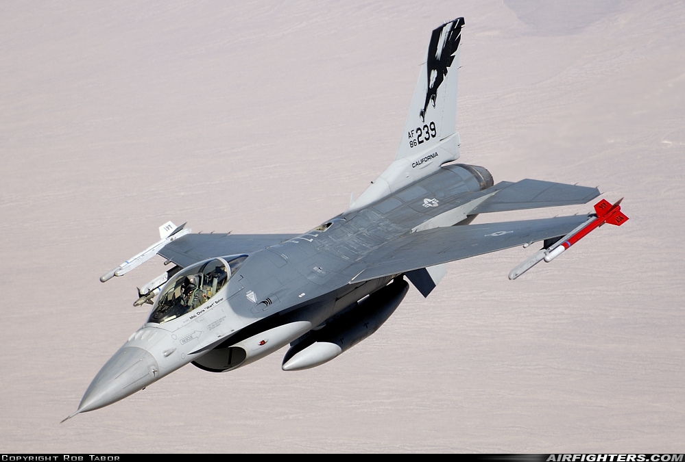 USA - Air Force General Dynamics F-16C Fighting Falcon 86-0239 at In Flight, USA
