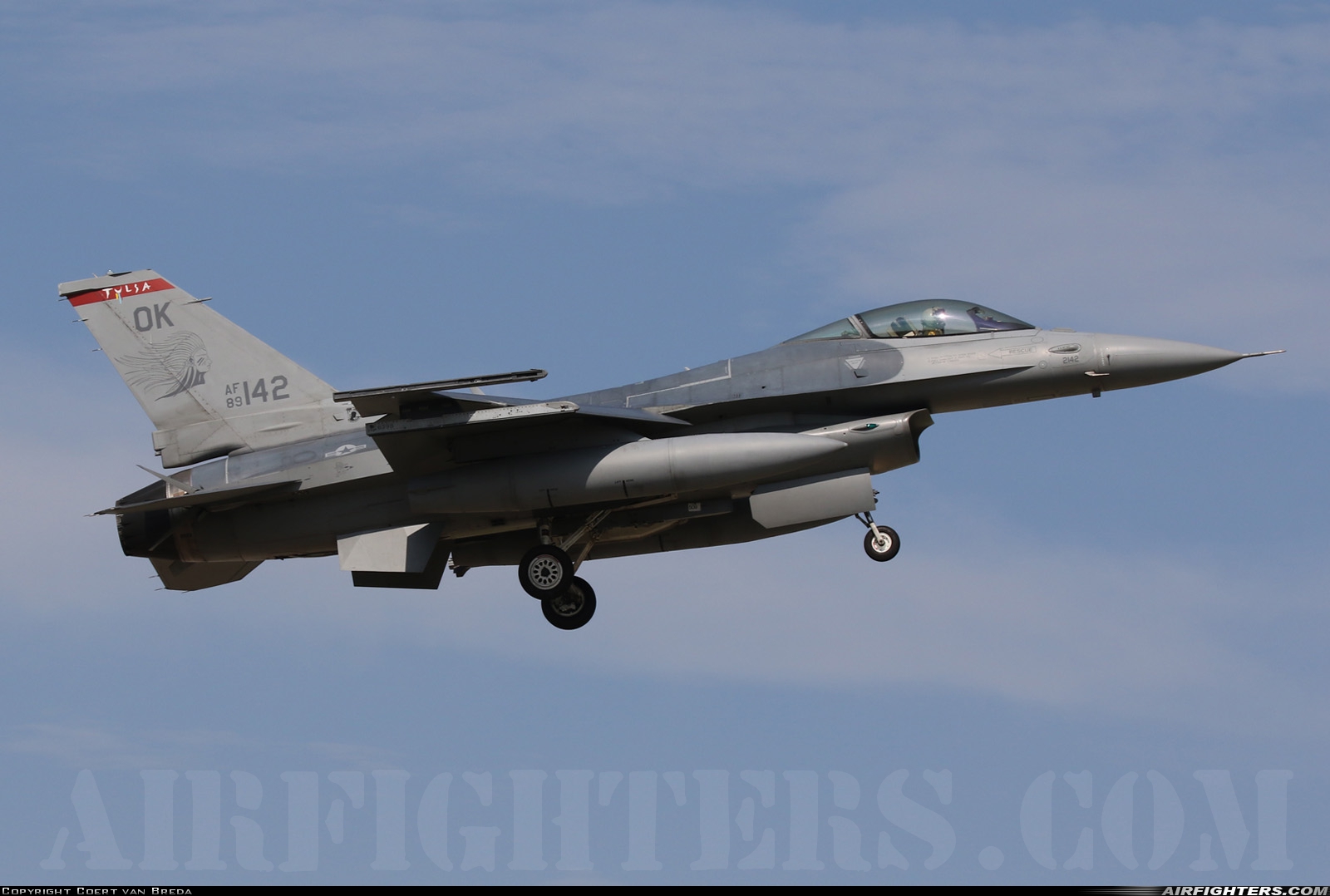 USA - Air Force General Dynamics F-16C Fighting Falcon 89-2142 at Tulsa - Int. (Municipal) (TUL / KTUL), USA
