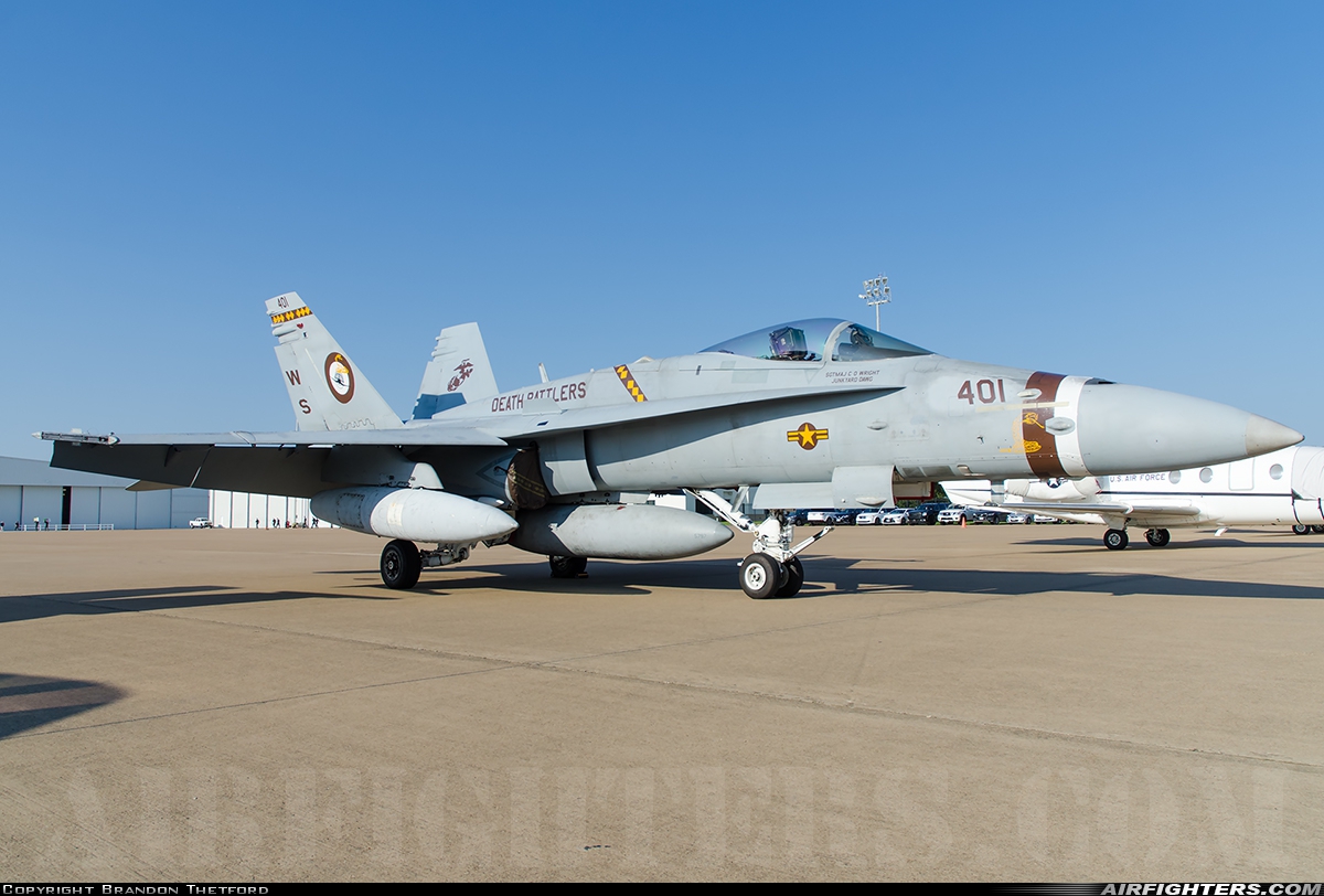 USA - Marines McDonnell Douglas F/A-18C Hornet 165220 at Fort Worth - Alliance (AFW / KAFW), USA