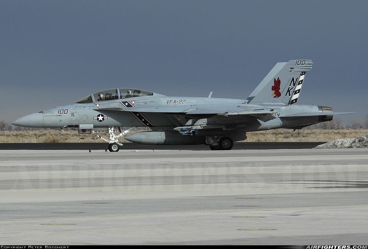 USA - Navy Boeing F/A-18F Super Hornet 166795 at Lemoore - NAS / Reeves Field (NLC), USA