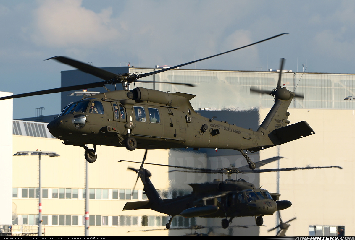 USA - Army Sikorsky UH-60M Black Hawk (S-70A) 16-20849 at Dresden (- Klotzsche) (DRS / EDDC), Germany