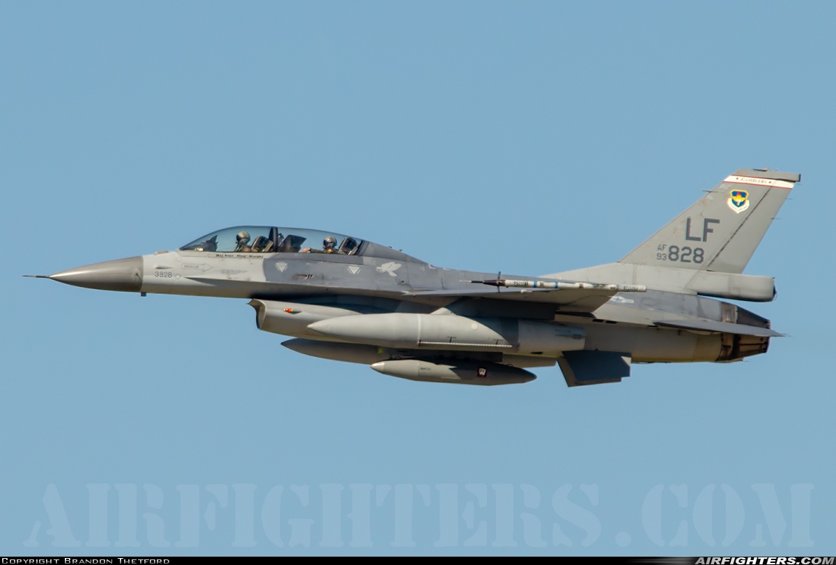 USA - Air Force General Dynamics F-16B Fighting Falcon 93-0828 at Fort Worth - NAS JRB / Carswell Field (AFB) (NFW / KFWH), USA