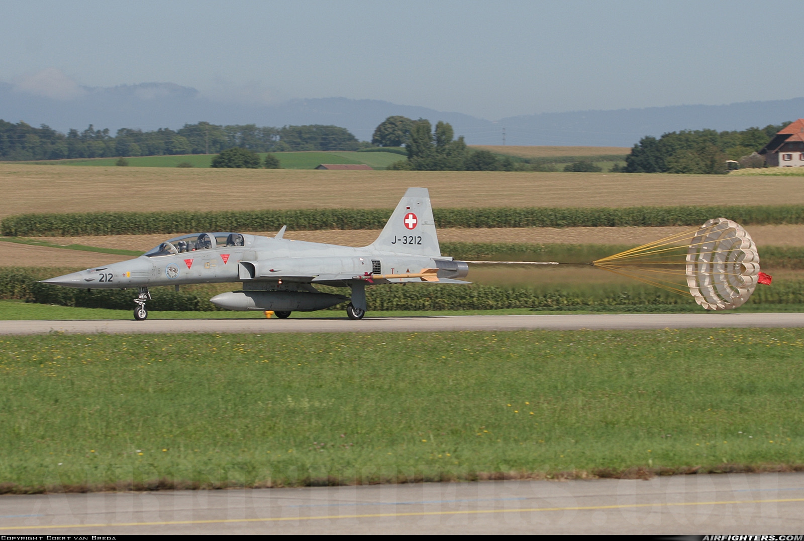 Switzerland - Air Force Northrop F-5F Tiger II J-3212 at Payerne (LSMP), Switzerland