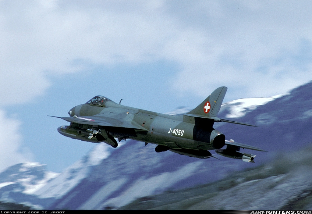 Switzerland - Air Force Hawker Hunter F58 J-4050 at Turtman (LSMJ), Switzerland