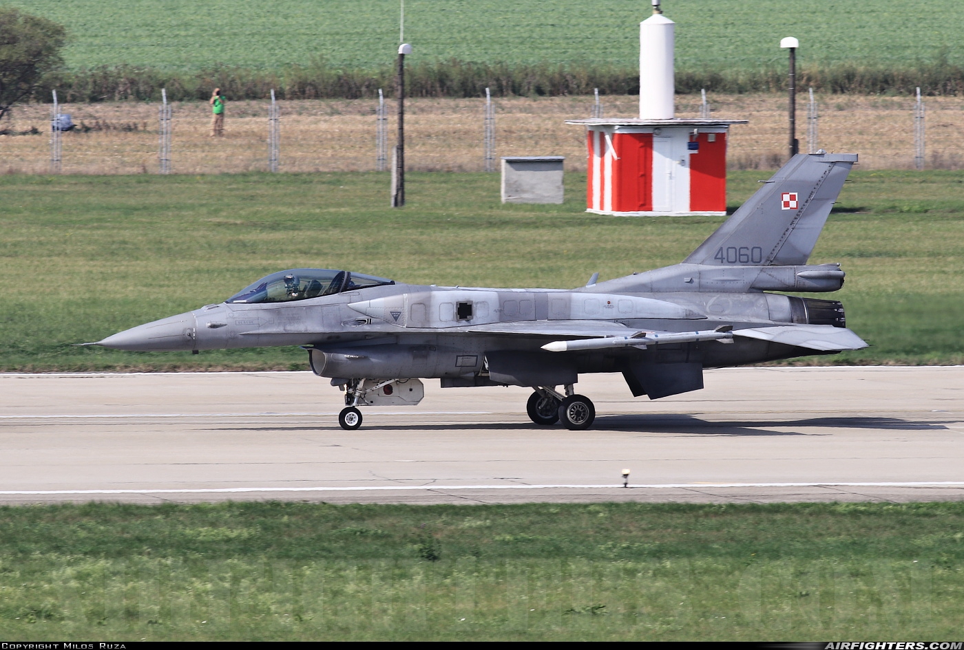 Poland - Air Force General Dynamics F-16D Fighting Falcon 4060 at Ostrava - Mosnov (OSR / LKMT), Czech Republic