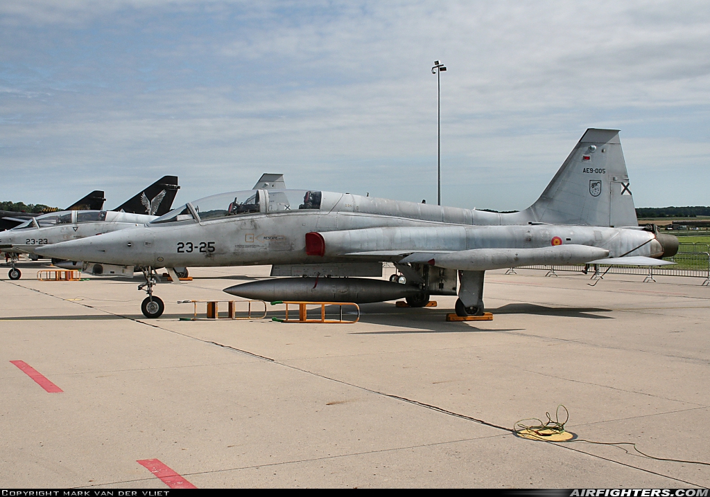 Spain - Air Force Northrop SF-5M Freedom Fighter AE.9-005 at Florennes (EBFS), Belgium