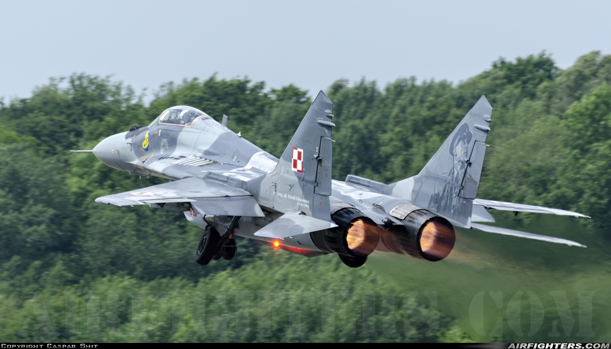 Poland - Air Force Mikoyan-Gurevich MiG-29A (9.12A) 40 at Florennes (EBFS), Belgium
