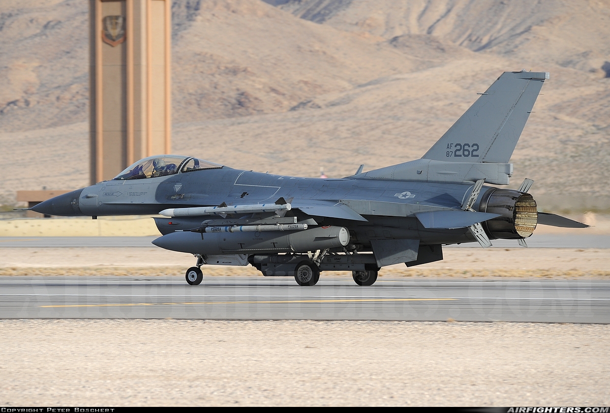 USA - Air Force General Dynamics F-16C Fighting Falcon 87-0262 at Off-Airport - Rainbow Canyon area, USA