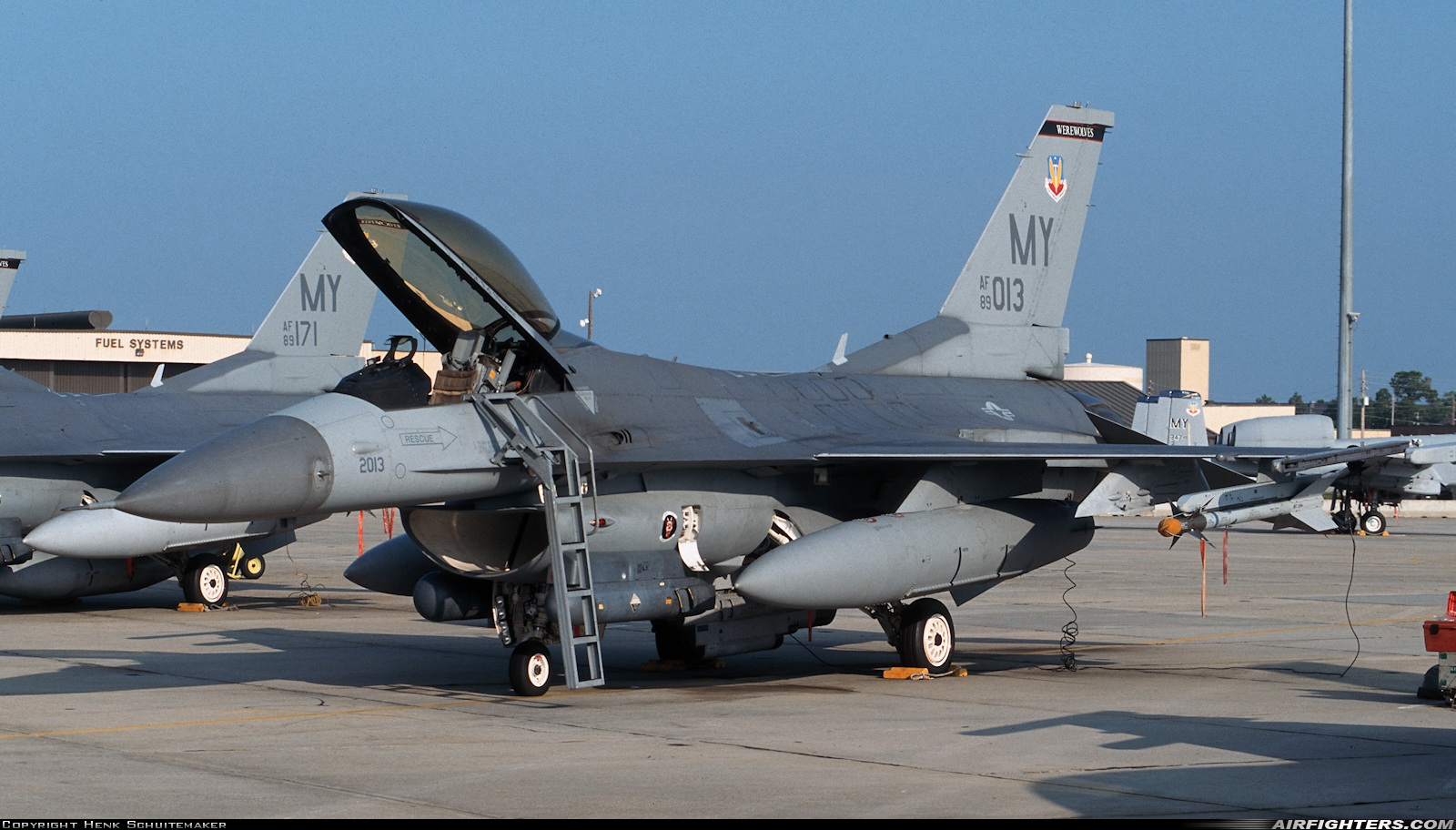 USA - Air Force General Dynamics F-16C Fighting Falcon 89-2013 at Moody AFB (VAD / KVAD), USA