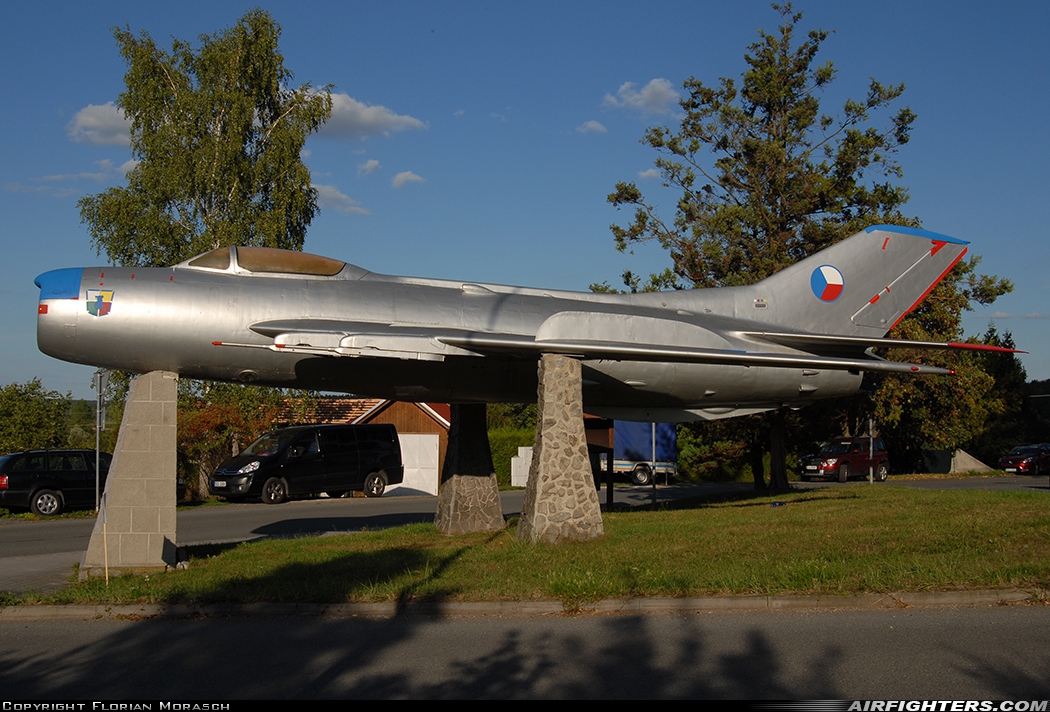 Czechoslovakia - Air Force Mikoyan-Gurevich MiG-19PM 1045 at Off-Airport - Line, Czech Republic
