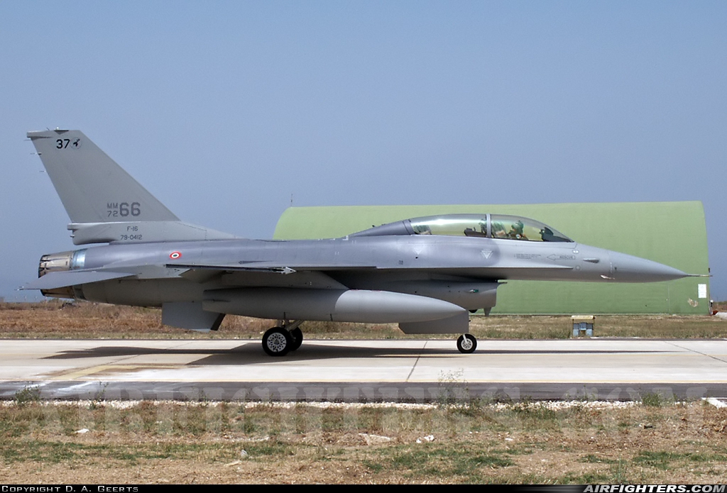 Italy - Air Force General Dynamics F-16B Fighting Falcon MM7266 at Trapani - Birgi (TPS / LICT), Italy