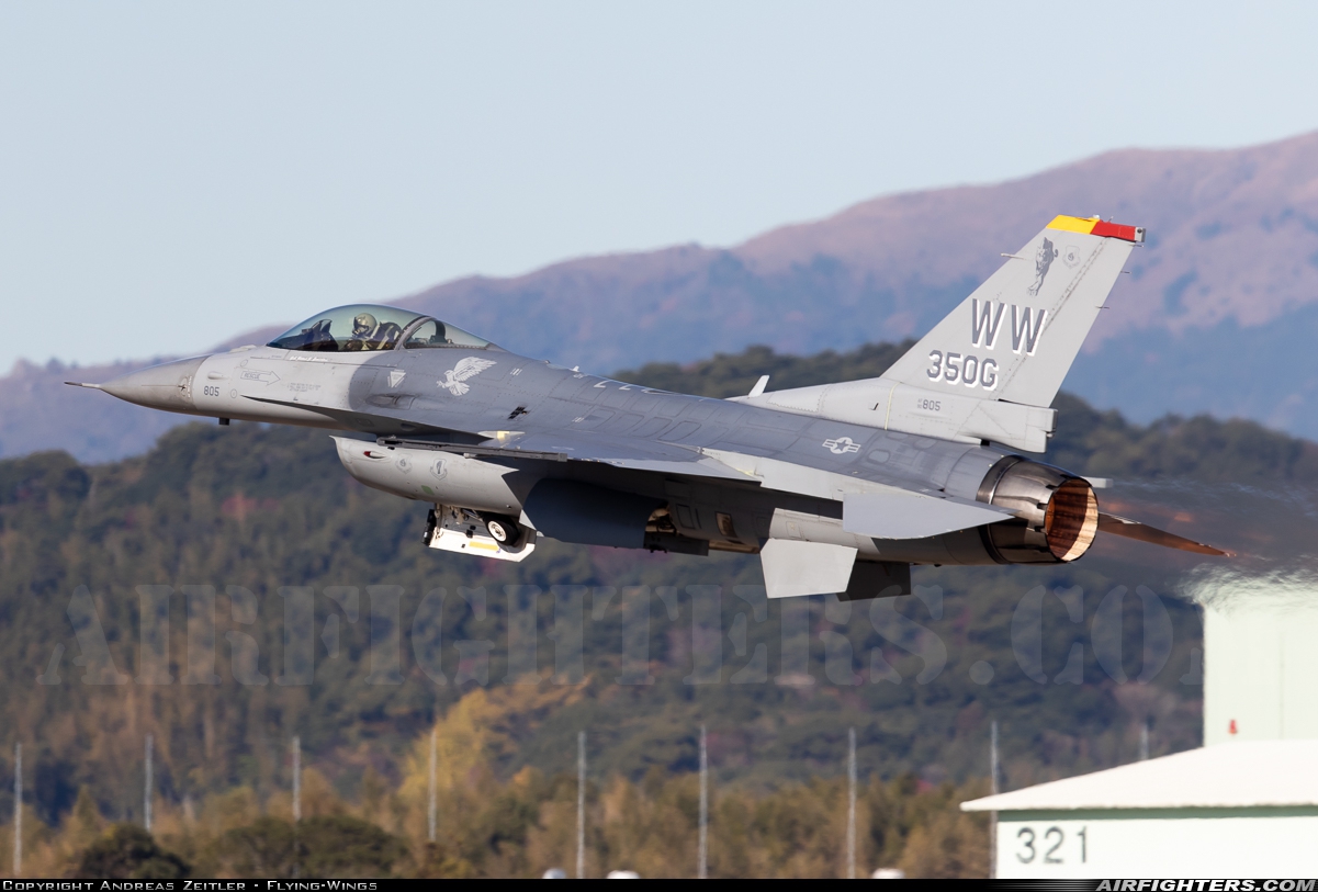 USA - Air Force General Dynamics F-16C Fighting Falcon 90-0805 at Tsuiki (RJFZ), Japan