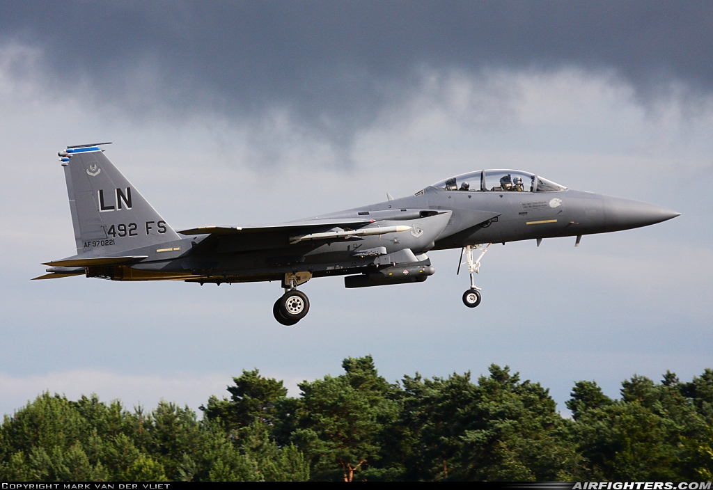 USA - Air Force McDonnell Douglas F-15E Strike Eagle 97-0221 at Lakenheath (LKZ / EGUL), UK