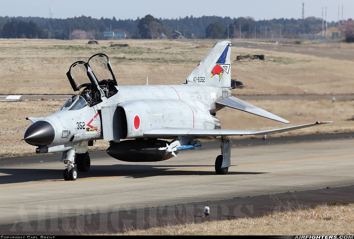Japan - Air Force McDonnell Douglas F-4EJ-KAI Phantom II 47-8352 at Hyakuri (RJAH), Japan