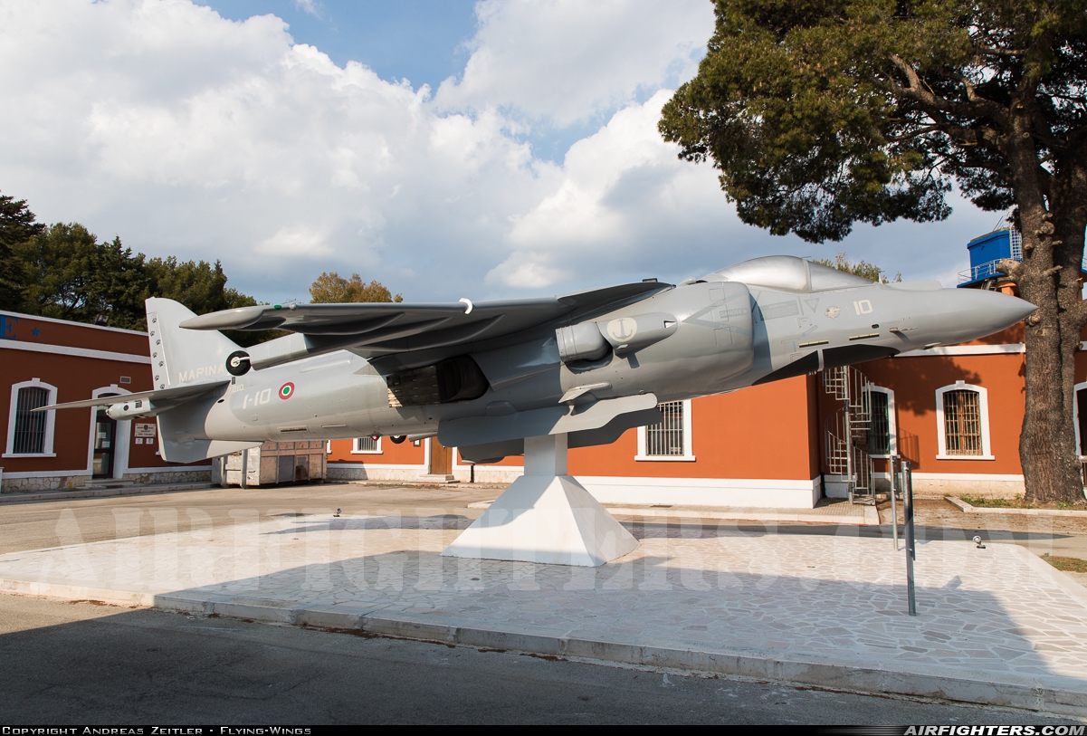 Italy - Navy McDonnell Douglas AV-8B+ Harrier ll MM7216 at Taranto - Grottaglie (TAR / LIBG), Italy