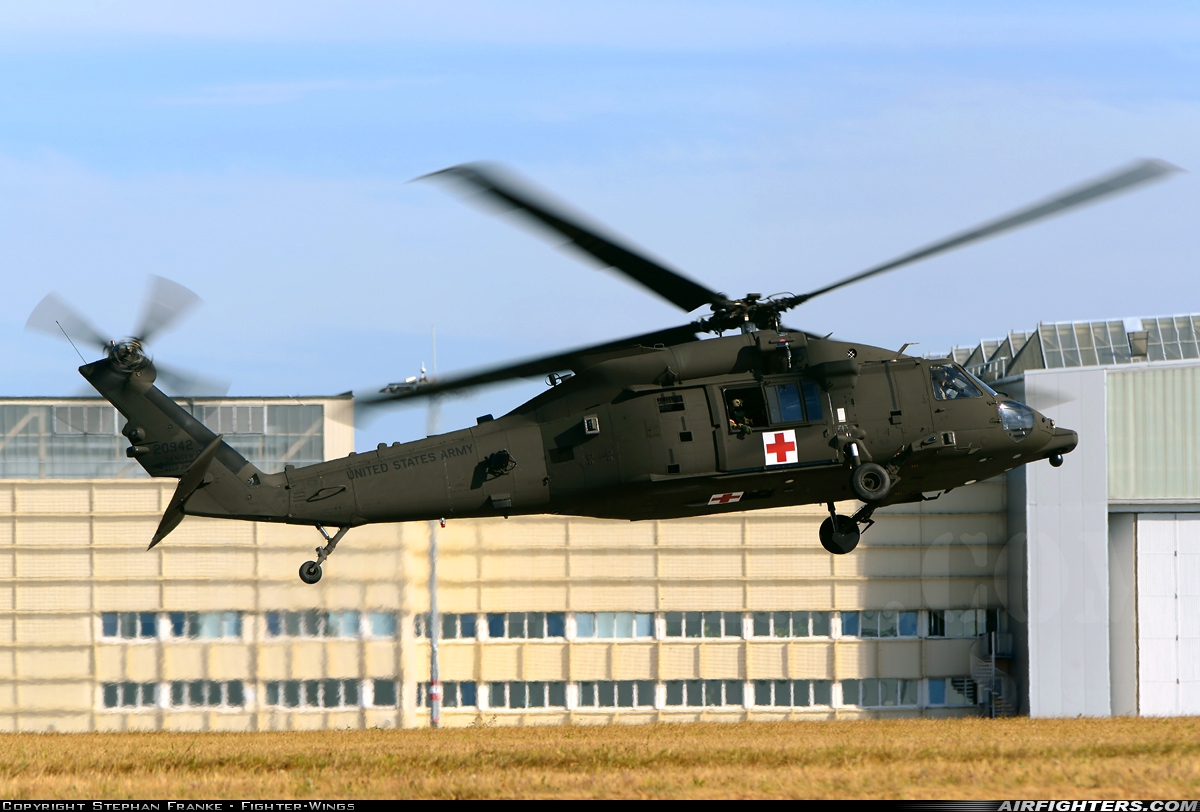 USA - Army Sikorsky HH-60M Black Hawk (S-70A) 17-20942 at Dresden (- Klotzsche) (DRS / EDDC), Germany