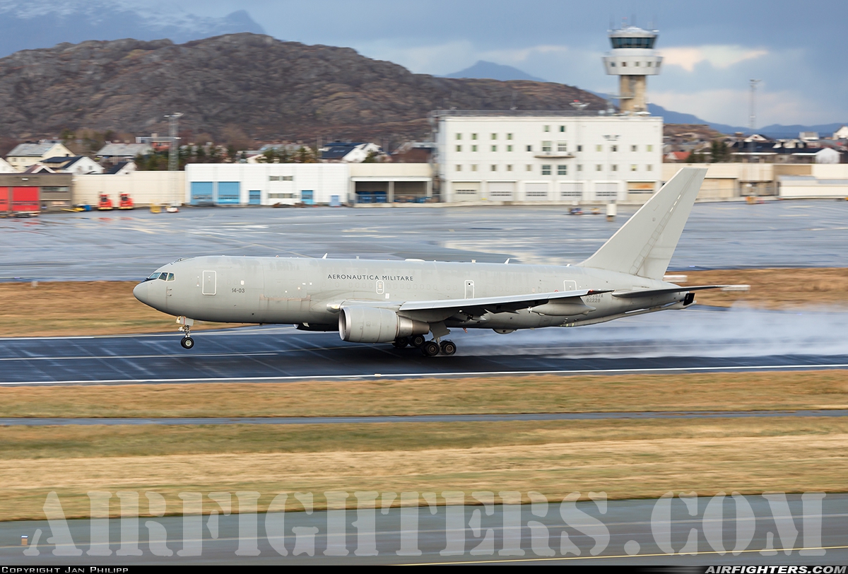 Italy - Air Force Boeing KC-767A (767-2EY/ER) MM62228 at Bodo (BOO / ENBO), Norway