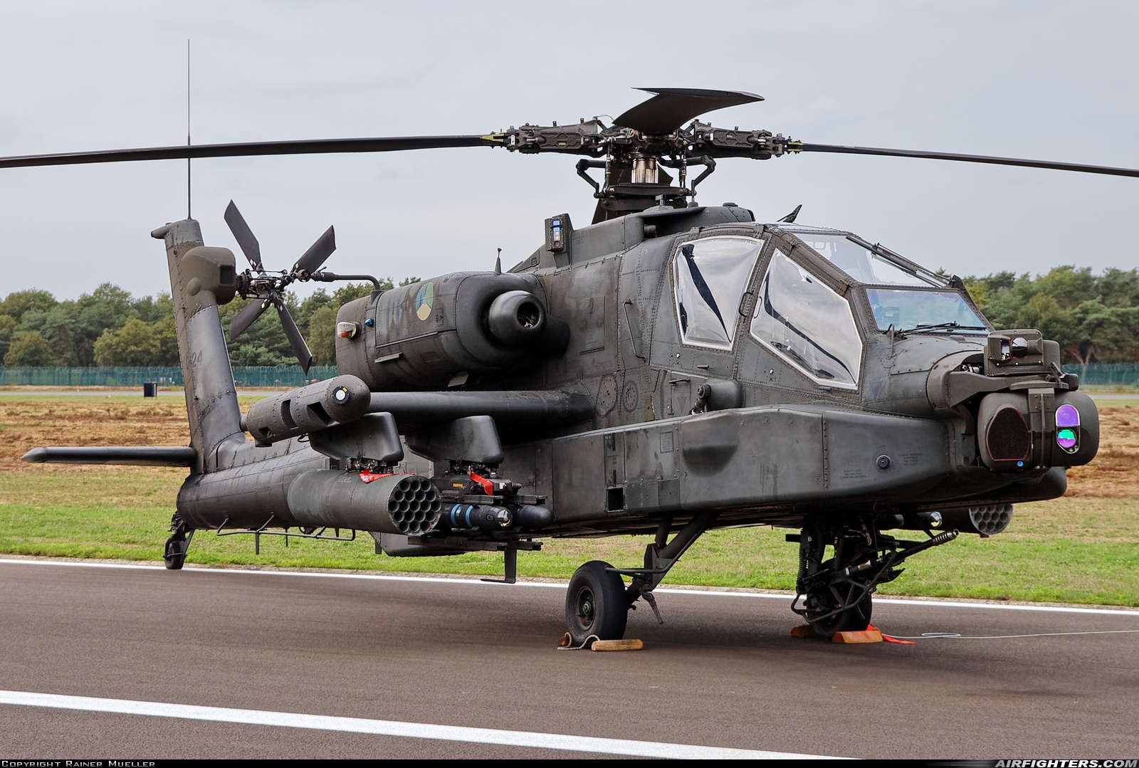 Netherlands - Air Force Boeing AH-64DN Apache Longbow Q-24 at Kleine Brogel (EBBL), Belgium