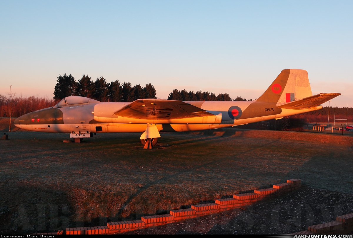 UK - Air Force English Electric Canberra PR9 XH170 at Wyton (EGUY), UK