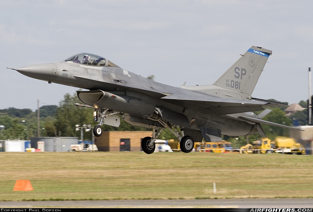 USA - Air Force General Dynamics F-16C Fighting Falcon 96-0081 at Farnborough (FAB / EGLF), UK