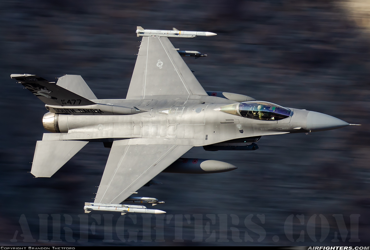 USA - Air Force General Dynamics F-16C Fighting Falcon 88-0477 at Off-Airport - Rainbow Canyon area, USA