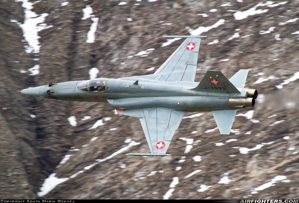 Switzerland - Air Force Northrop F-5E Tiger II J-3095 at Off-Airport - Axalp, Switzerland