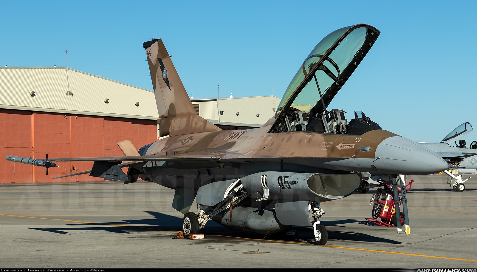 USA - Navy General Dynamics F-16B Fighting Falcon 920459 at Fallon - Fallon NAS (NFL / KNFL), USA