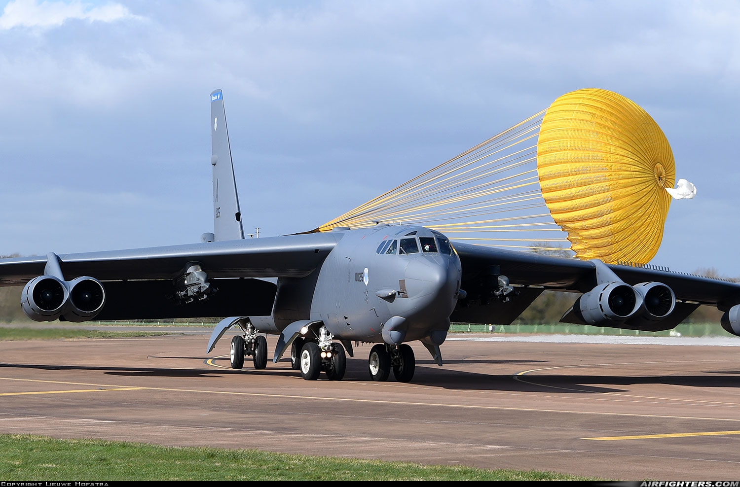 USA - Air Force Boeing B-52H Stratofortress 60-0025 at Fairford (FFD / EGVA), UK