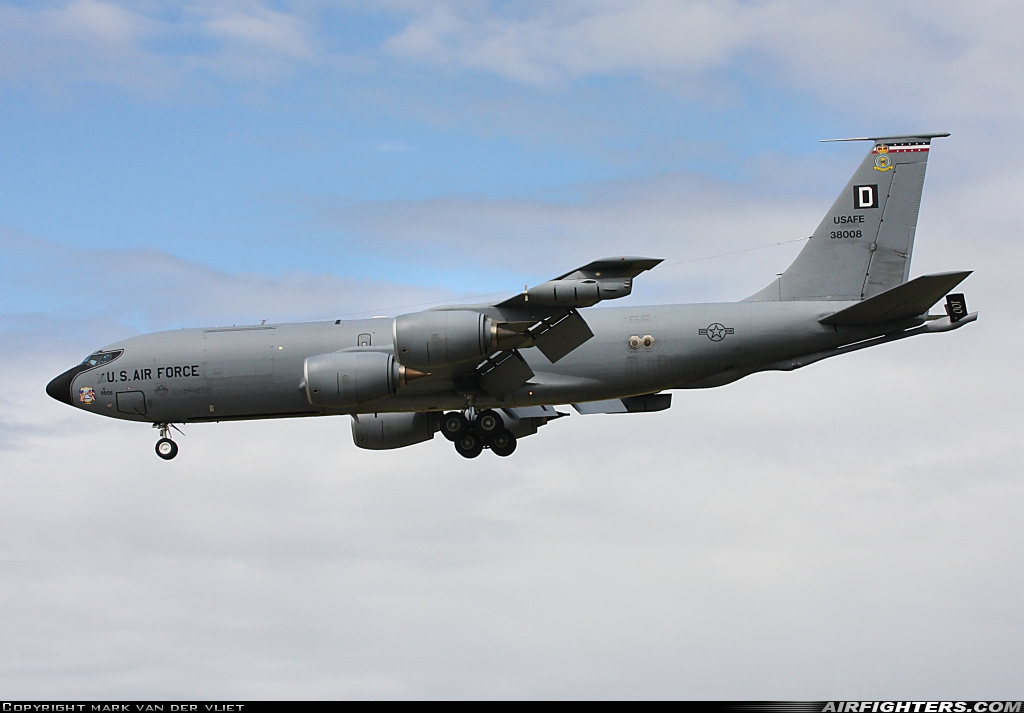 USA - Air Force Boeing KC-135R Stratotanker (717-148) 63-8008 at Mildenhall (MHZ / GXH / EGUN), UK