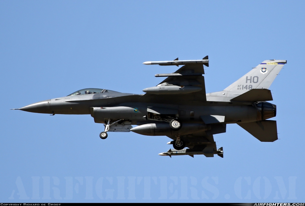 USA - Air Force General Dynamics F-16C Fighting Falcon 89-2148 at Glendale (Phoenix) - Luke AFB (LUF / KLUF), USA