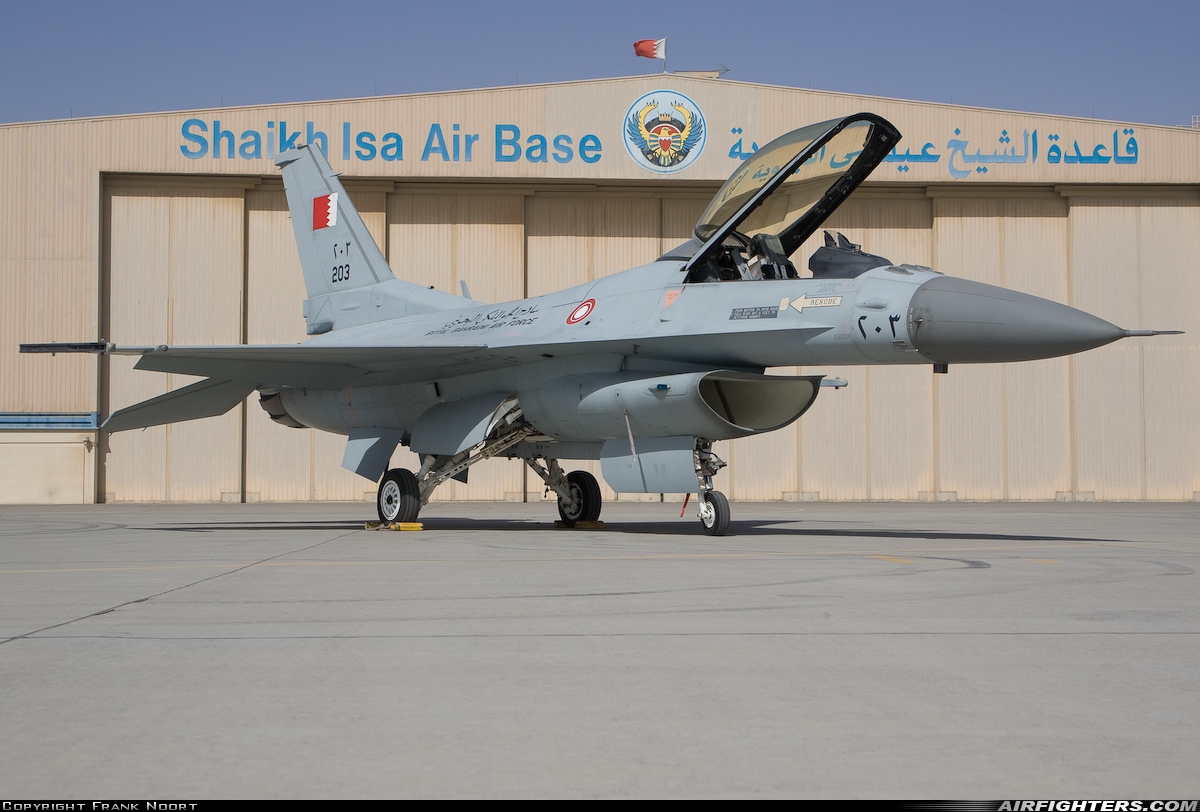 Bahrain - Air Force General Dynamics F-16C Fighting Falcon 203 at Shaikh Isa Airbase (OBBS), Bahrain